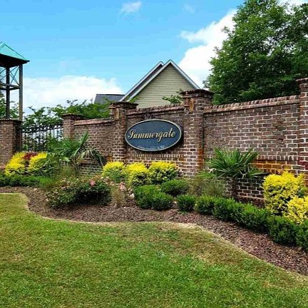 Summergate Sign